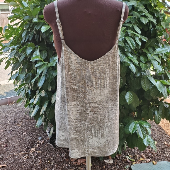 Torrid Shimmer Cami Size OX - Picture 9 of 11